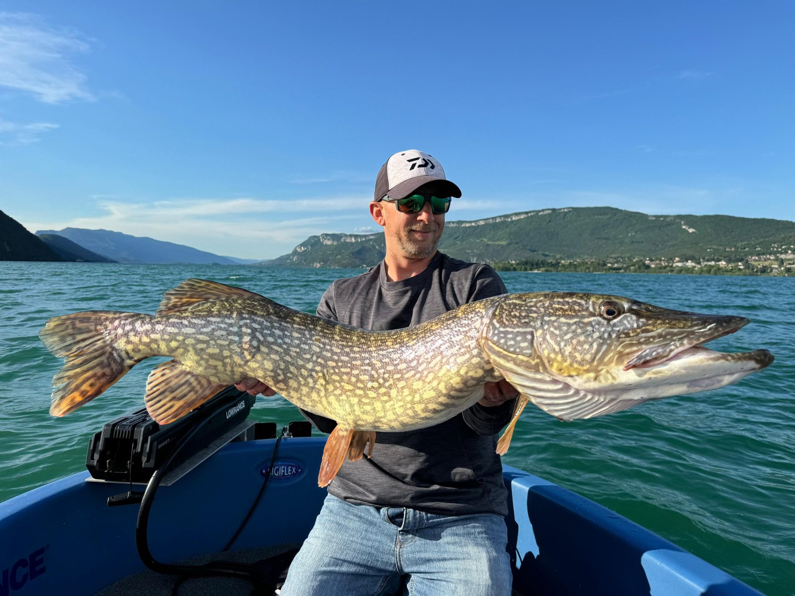 brochet géant will sportfishing fc fight